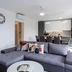 Osvit Grand Deluxe *