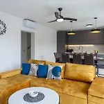 Апартаменты Osvit Grand Deluxe