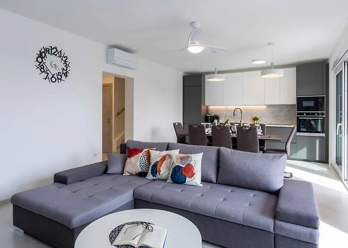 Osvit Grand Deluxe *