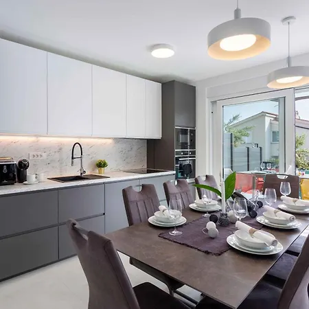 Apartamento Osvit Grand Deluxe *